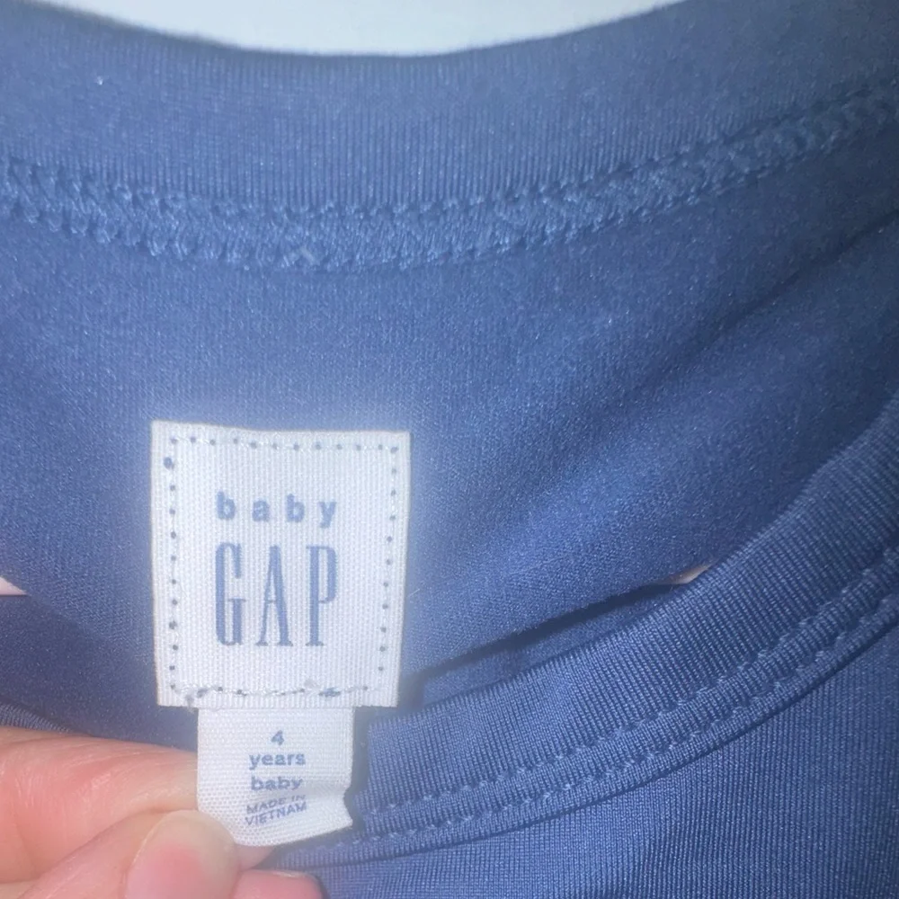 GAP GapFit Kids Tech Kanga Shirt Boys Size 4 Navy Blue